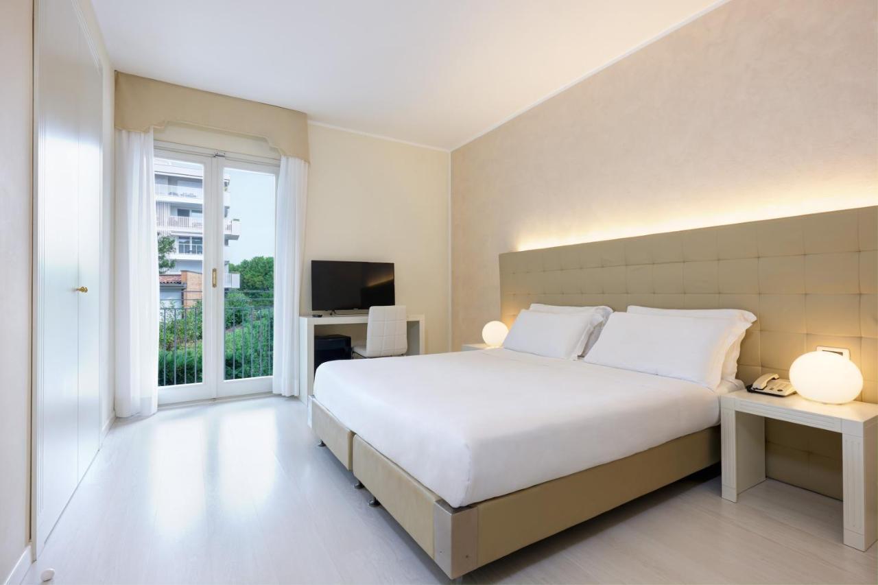 Hotel Gallia & Resort Jesolo Extérieur photo