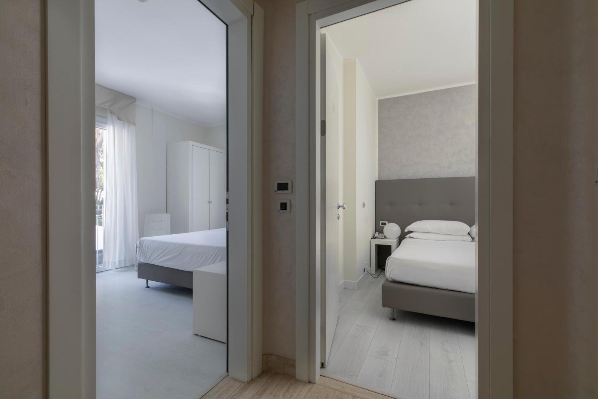 Hotel Gallia & Resort Jesolo Extérieur photo