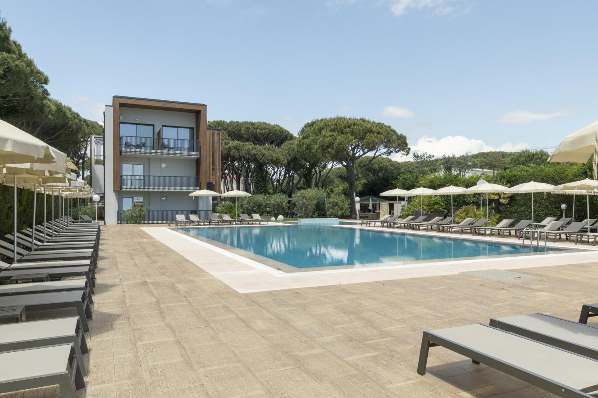 Hotel Gallia & Resort Jesolo Extérieur photo