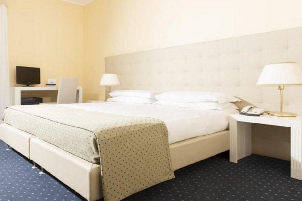 Hotel Gallia & Resort Jesolo Extérieur photo