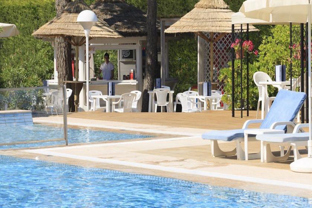 Hotel Gallia & Resort Jesolo Extérieur photo
