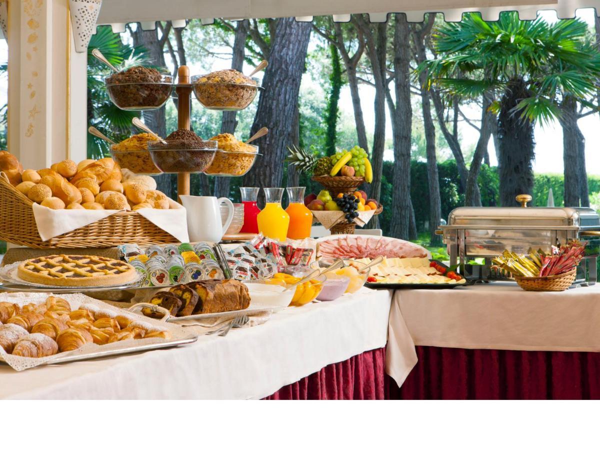 Hotel Gallia & Resort Jesolo Extérieur photo